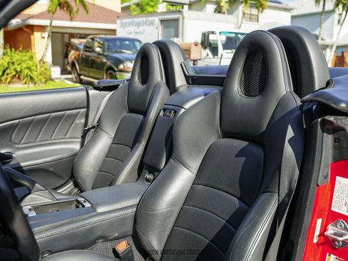 Used 2004 Honda S2000 image 33