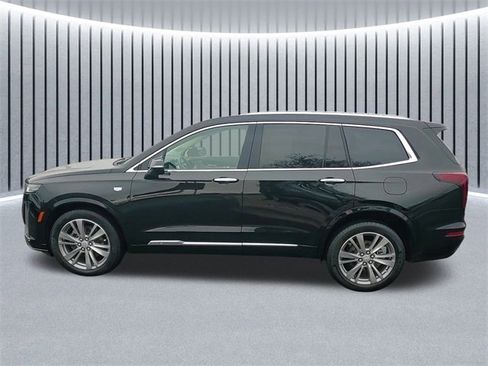 Used 2023 Cadillac XT6 Premium Luxury image 8
