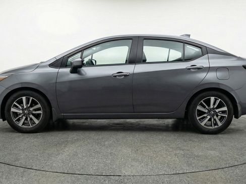 Used 2025 Nissan Versa SV image 5