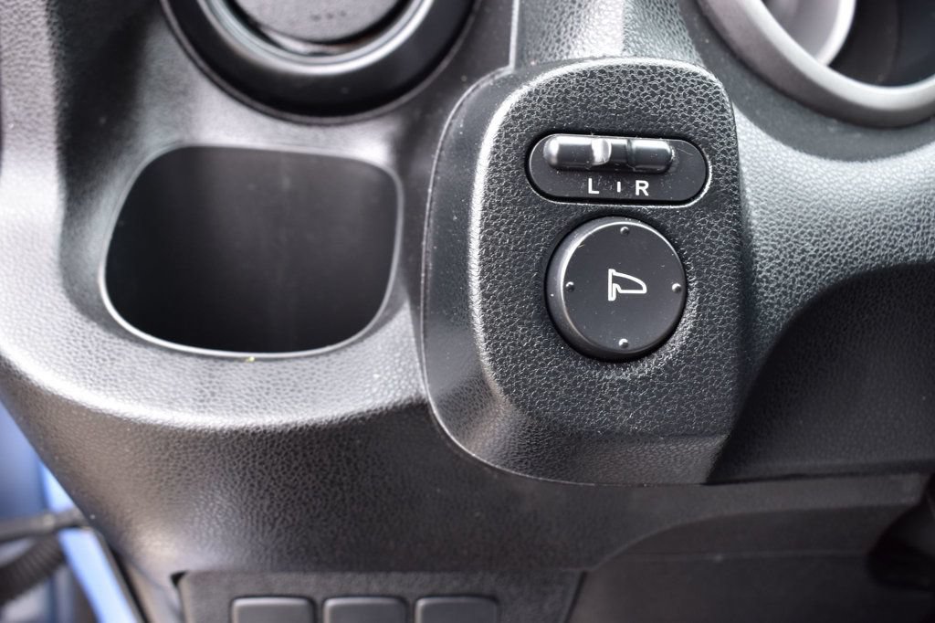 Used 2010 Honda Fit image 31