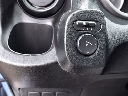 Used 2010 Honda Fit image 31