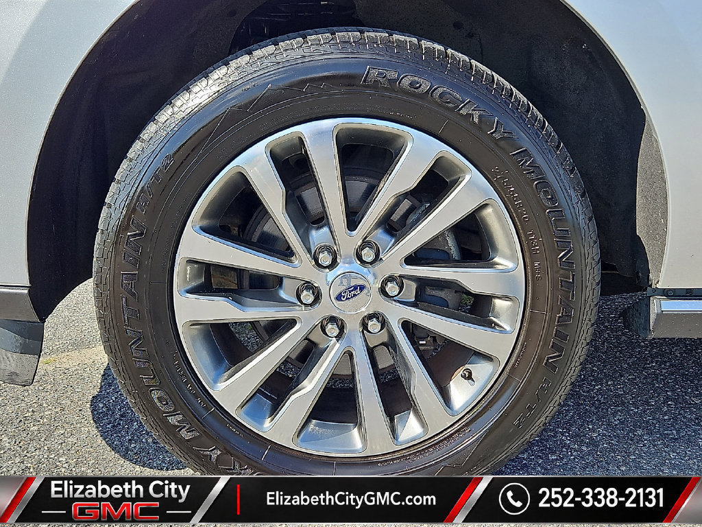 Used 2018 Ford Expedition Limited AWD/4WD image 9