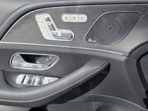 Used 2026 Mercedes-Benz GLS 580 4MATIC image 20