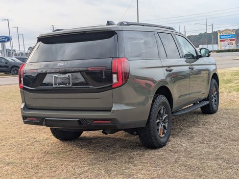 Certified 2025 Ford Expedition Tremor image 4