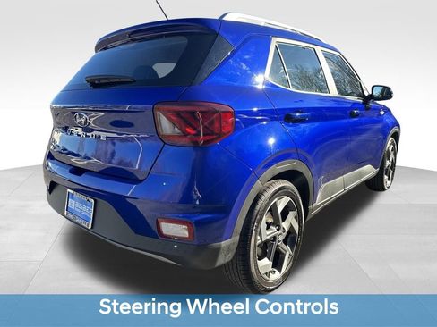 Used 2024 Hyundai Venue SEL image 8