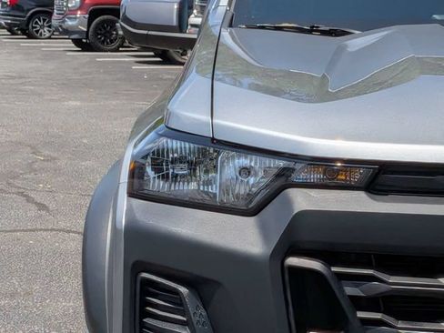 Used 2025 Chevrolet Colorado Trail Boss AWD/4WD image 10