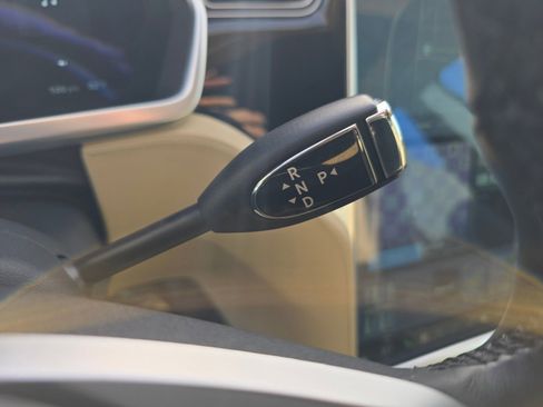 Used 2013 Tesla Model S image 32