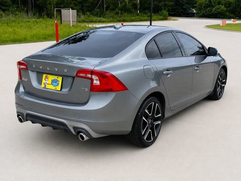 Used 2017 Volvo S60 T5 Dynamic FWD image 7