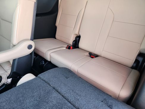 New 2026 Buick Enclave Preferred w/ Power Package image 21