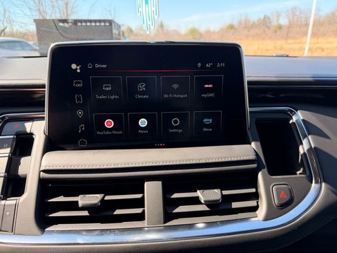 Used 2022 GMC Yukon SLE w/ Gmc Pro Safety Plus Package image 12