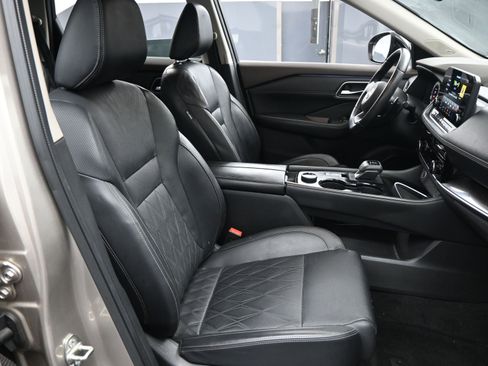 Certified 2023 Nissan Rogue Platinum w/ Platinum Premium Package image 15