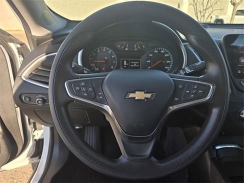 Used 2023 Chevrolet Malibu LT image 27