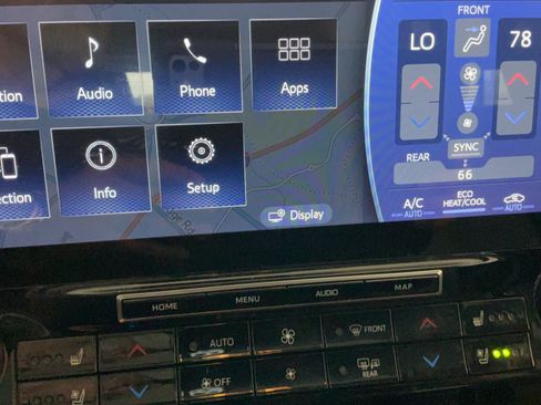 Used 2022 Toyota Highlander Platinum FWD image 11