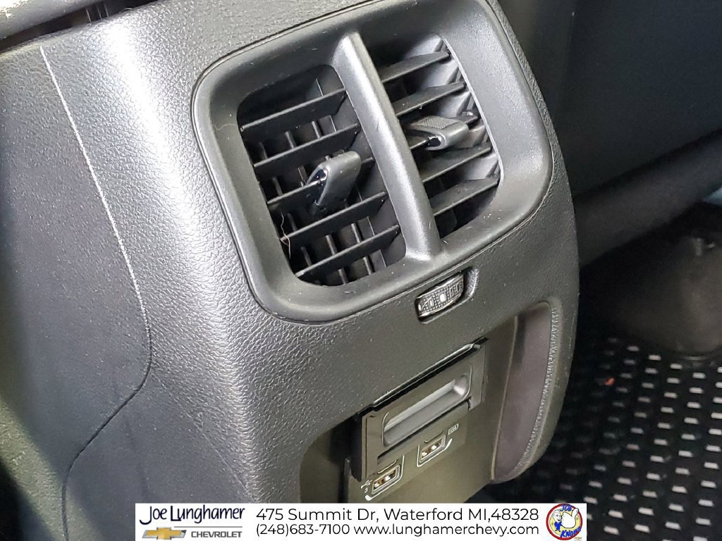 Used 2020 Jeep Cherokee Latitude Plus w/ Cold Weather Group AWD/4WD image 21