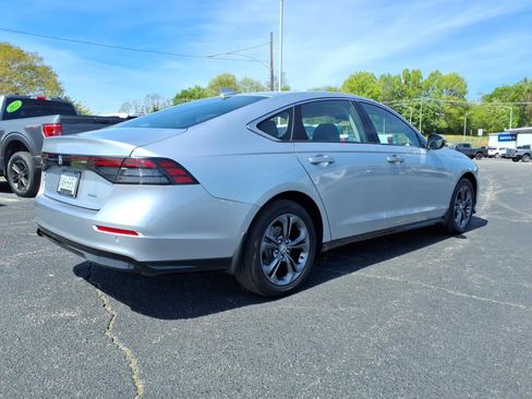 Used 2025 Honda Accord EX-L image 8