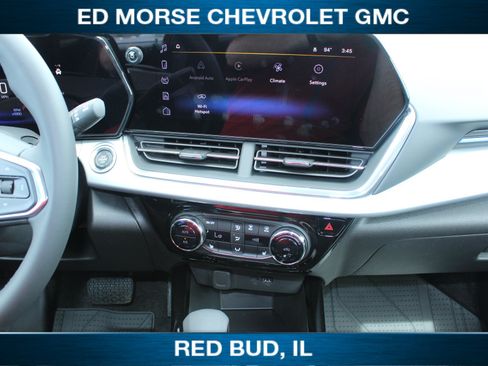 Used 2026 Chevrolet Trax LT w/ LT Convenience Package FWD image 12