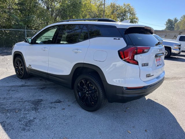 Used 2020 GMC Terrain SLE w/ Elevation Edition FWD image 5