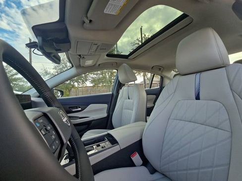 New 2026 Nissan Sentra SL image 7