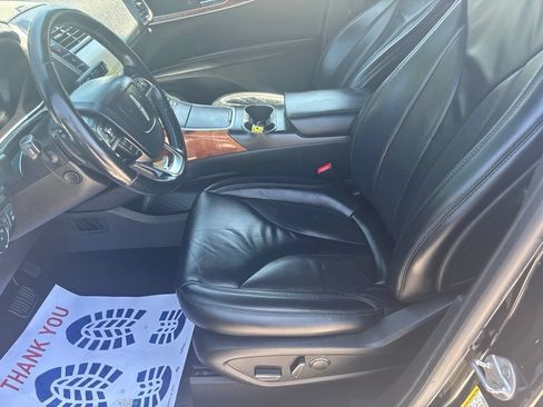 Used 2019 Lincoln Nautilus Select AWD/4WD image 38