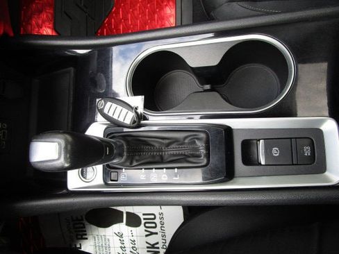 Used 2022 Nissan Altima 2.5 SV w/ SV Premium Package image 17