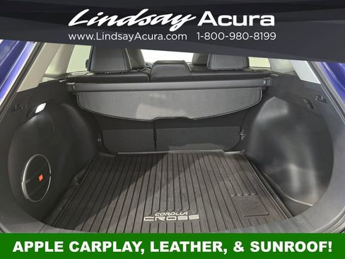 Used 2023 Toyota Corolla Cross XLE w/ Convenience Package FWD image 7
