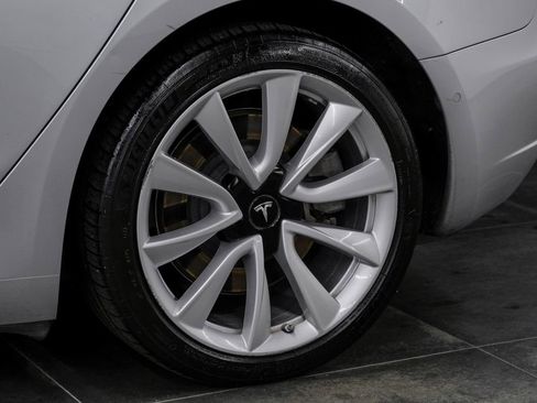 Used 2018 Tesla Model 3 Mid Range image 58