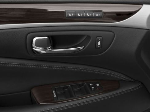 Used 2017 Lexus LS 460 image 20