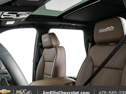 New 2026 Chevrolet Tahoe High Country w/ Sun And Tow Package AWD/4WD image 5