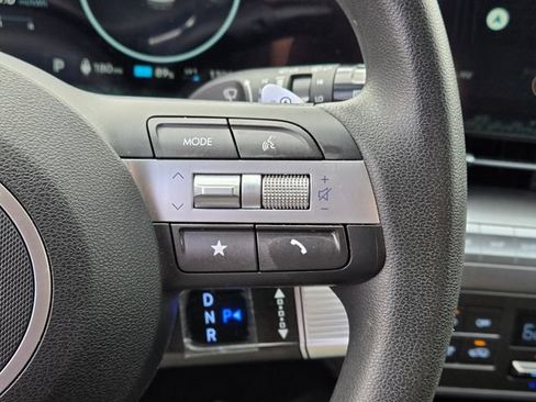 Used 2024 Hyundai Kona SE FWD image 29