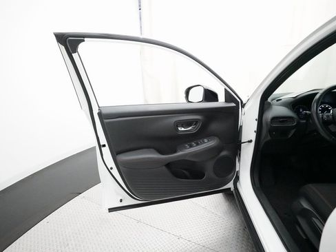 Certified 2023 Honda HR-V Sport image 27