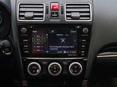 Used 2018 Subaru Forester 2.5i Touring w/ Popular Package #3B image 12