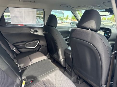New 2025 Kia Soul S image 17