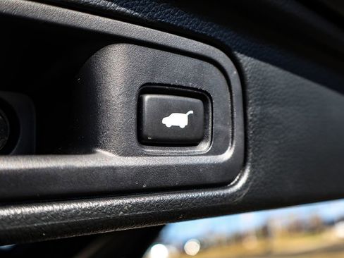 Used 2022 Honda Pilot Black Edition image 39