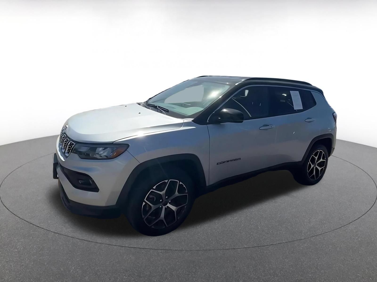 Used 2025 Jeep Compass Limited AWD/4WD image 7