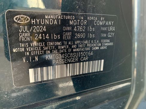 Used 2025 Genesis G70 2.5T image 29