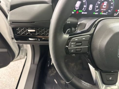 Used 2025 Honda Accord Touring image 13