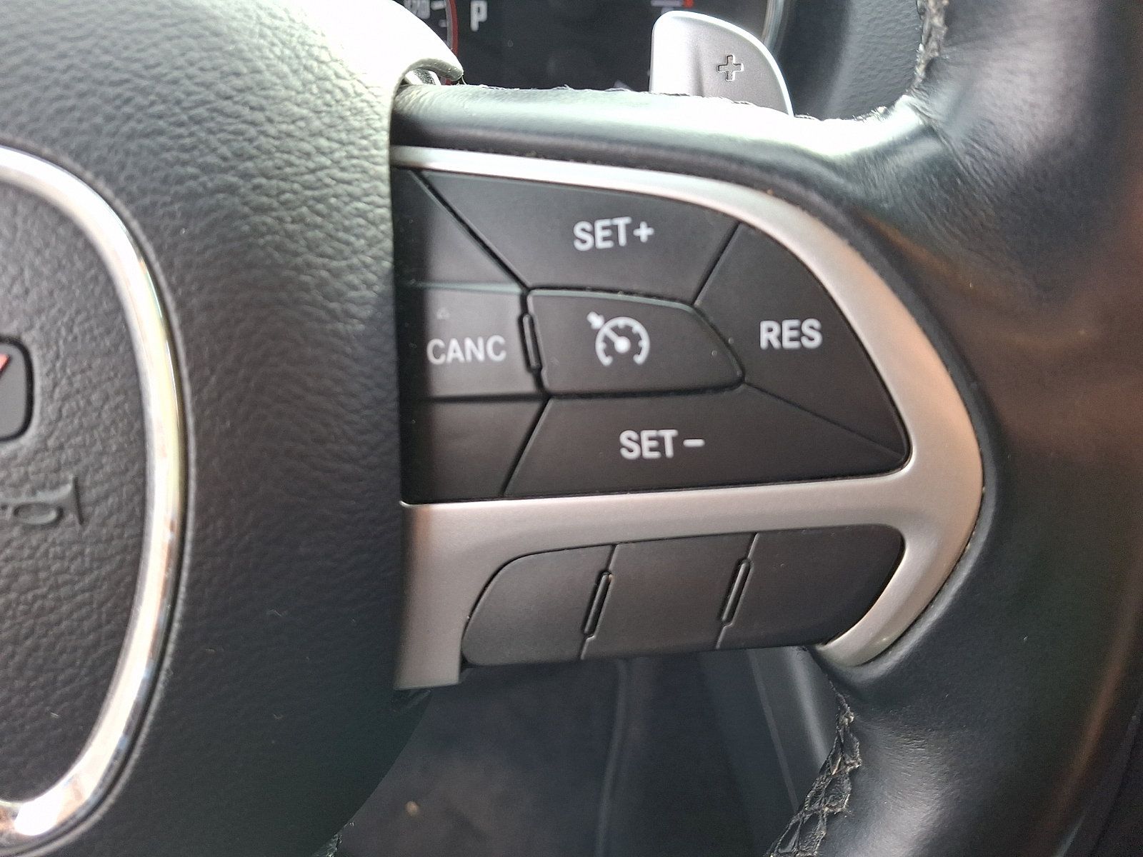 Used 2017 Dodge Durango SXT w/ Quick Order Package 23B AWD/4WD image 22