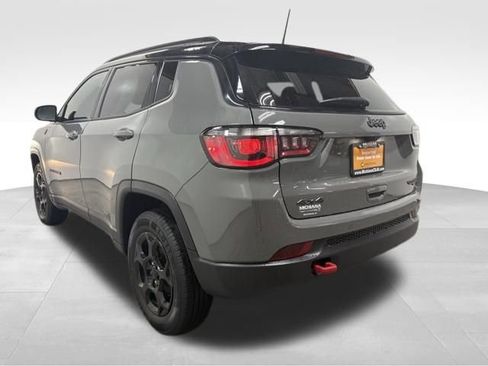 Used 2024 Jeep Compass Trailhawk image 12