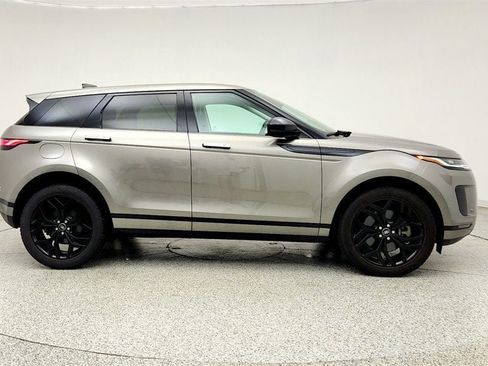 Used 2023 Land Rover Range Rover Evoque SE AWD/4WD image 4