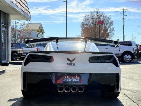 Used 2016 Chevrolet Corvette Z06 w/ 3LZ Preferred Equipment Group image 4