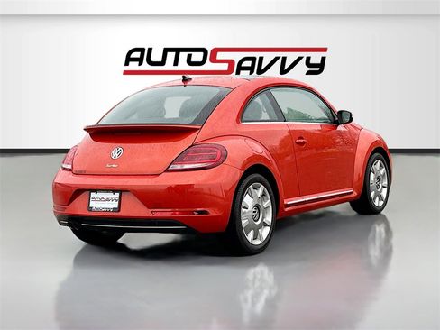 Used 2019 Volkswagen Beetle 2.0T SE image 7