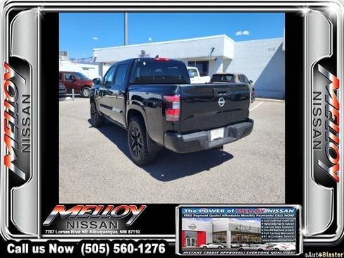 Used 2023 Nissan Frontier SV w/ Midnight Edition Package image 3