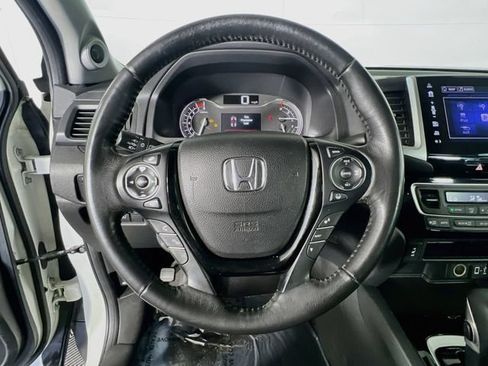 Used 2017 Honda Ridgeline RTL-E image 16