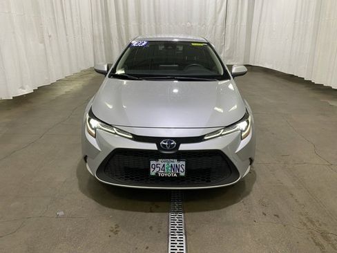 Certified 2022 Toyota Corolla LE image 9