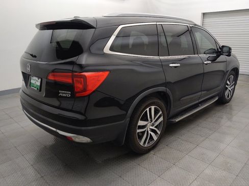 Used 2017 Honda Pilot Touring image 9