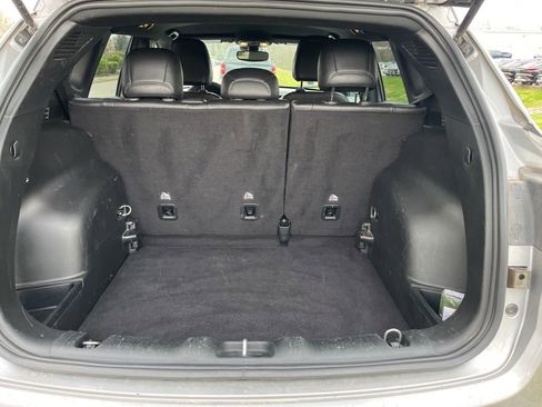 Used 2024 Jeep Compass Limited image 10