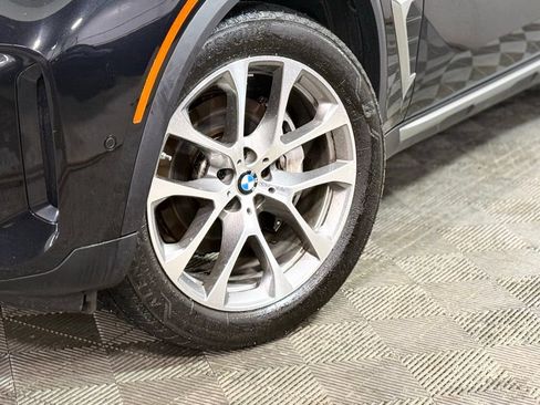 Used 2024 BMW X5 xDrive40i AWD/4WD image 2