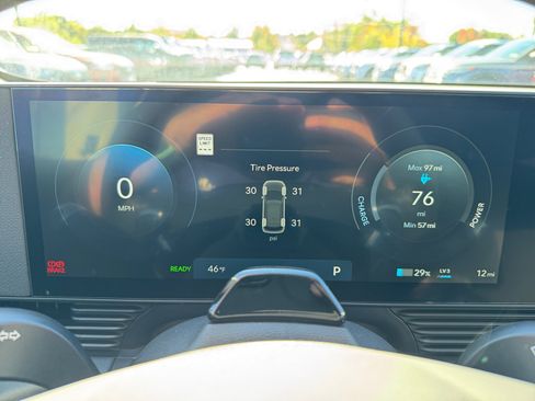 New 2025 Hyundai Ioniq 5 SE image 31