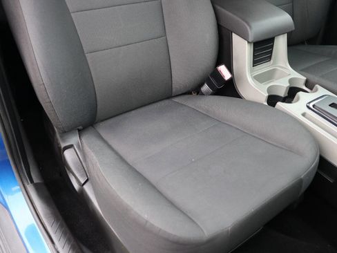 Used 2011 Ford Escape XLT image 12