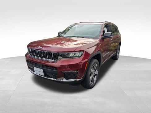 New 2025 Jeep Grand Cherokee L Limited image 3